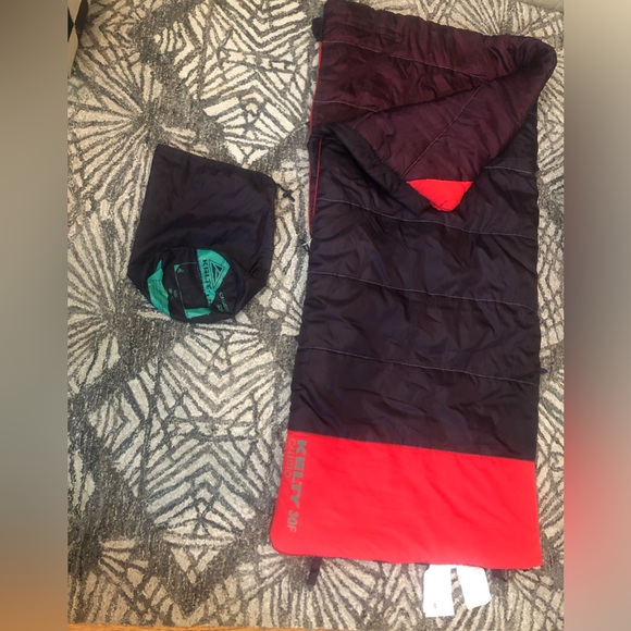 Kelty Callisto Kids 30 Degree Synthetic Insulated Sleeping Bag, with Stuff Sack - Picture 2 of 11